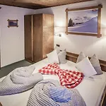 招待所 Gaestehaus Elfriede Inklusive Sommerbergbahnticket