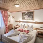 Penzion Gastehaus Elfriede 4*