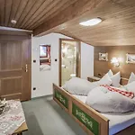 Penzion Gastehaus Elfriede Haldensee