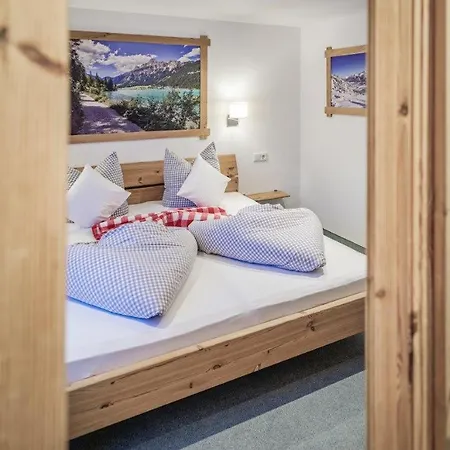 Gaestehaus Elfriede Inklusive Sommerbergbahnticket Pensjonat 4*