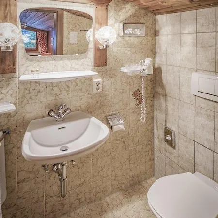 Gastehaus Elfriede 4*