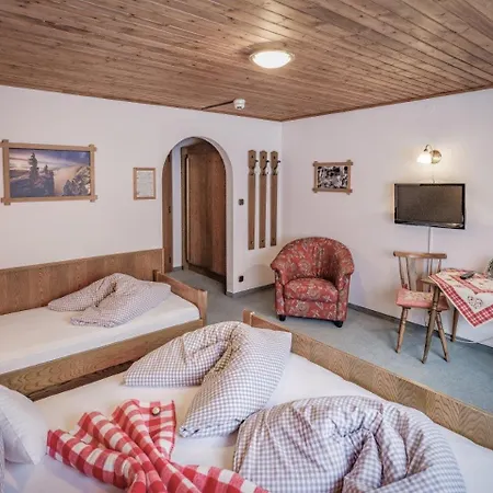 Gastehaus Elfriede 4*