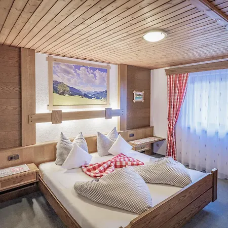 Gaestehaus Elfriede Inklusive Sommerbergbahnticket Gæstehus 4*